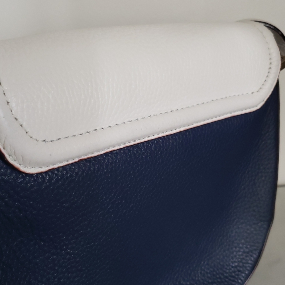 Kate Spade Crossbody - Picture 10 of 10